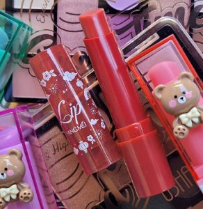 بالم لب مغذی و ضدخشکی یانگمی