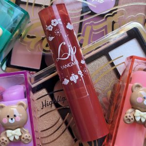 بالم لب مغذی و ضدخشکی یانگمی