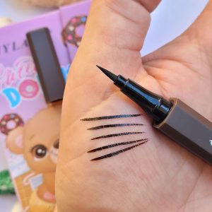 خط چشم ماژیکی 24 ساعته هدی بیوتی